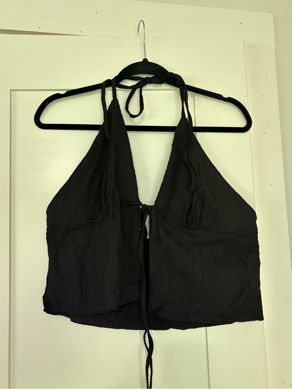 Black Halter Tie-Front Cropped SET